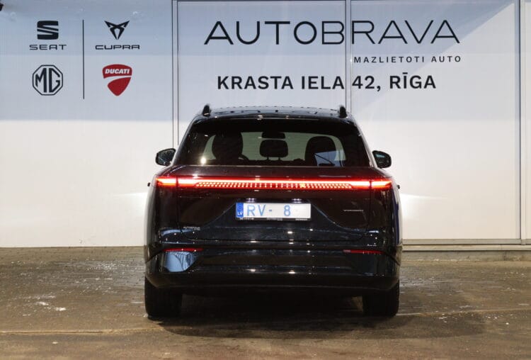 XPENG G9 AWD Performance