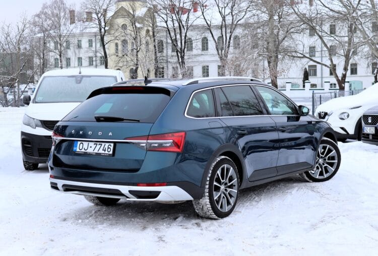 Skoda Superb Combi Scout 4x4