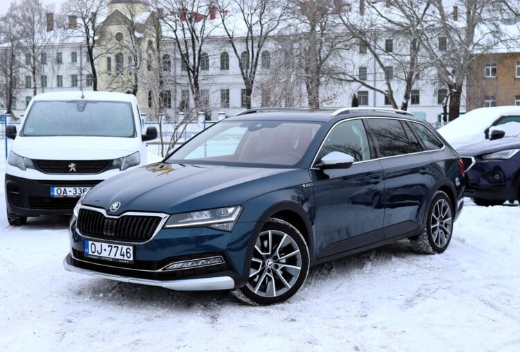 Skoda Superb Combi Scout 4x4