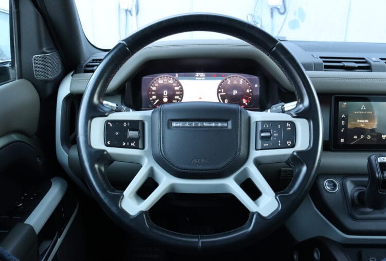 Land Rover Defender 110 Hse