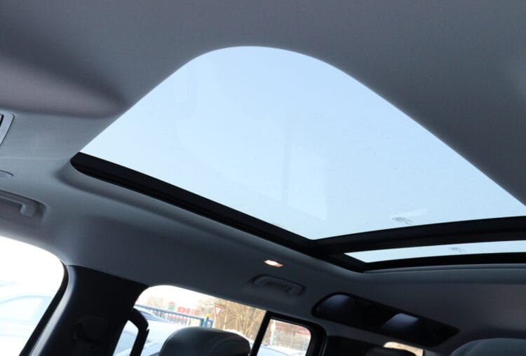 Land Rover Defender 110 Hse