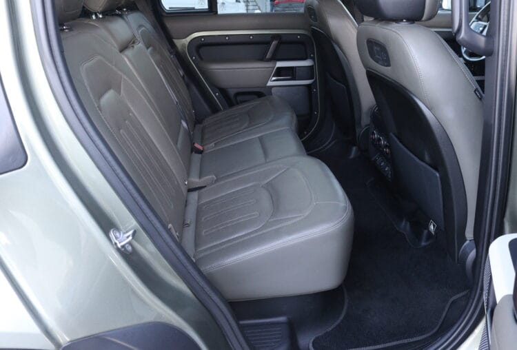 Land Rover Defender 110 Hse