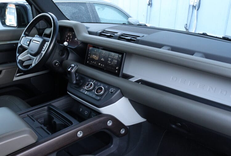 Land Rover Defender 110 Hse