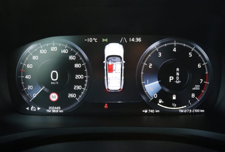 VOLVO V60 Cross Country B5 Awd