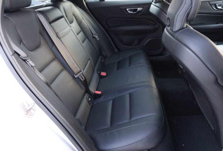 VOLVO V60 Cross Country B5 Awd