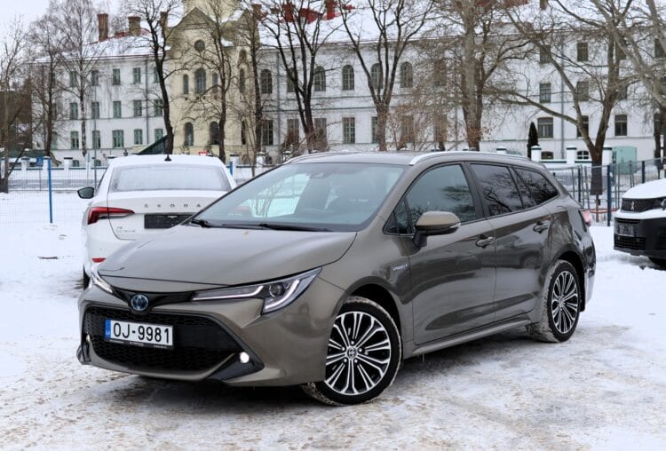 Toyota Corolla Touring Sports Hybrid