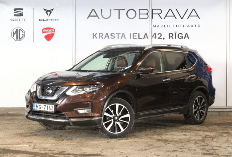 Nissan X-Trail Tekna AT