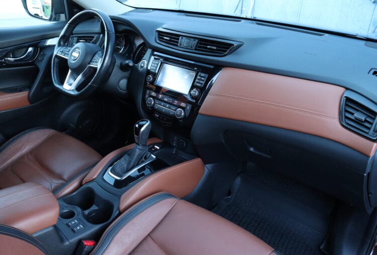 Nissan X-Trail Tekna AT