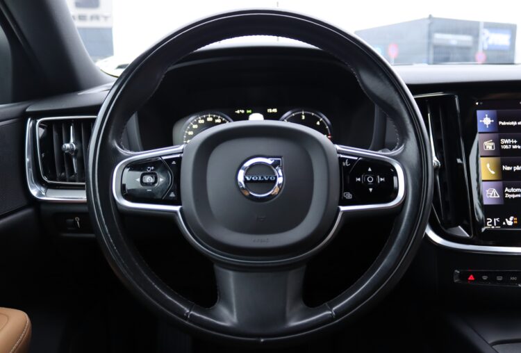 VOLVO V60 Cross Country AWD