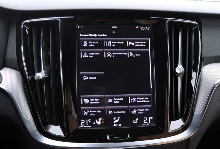 VOLVO V60 Cross Country AWD