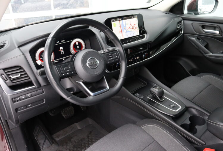 Nissan Qashqai N-Connecta AT