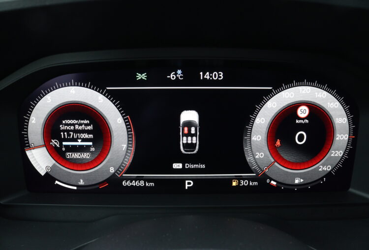 Nissan Qashqai N-Connecta AT