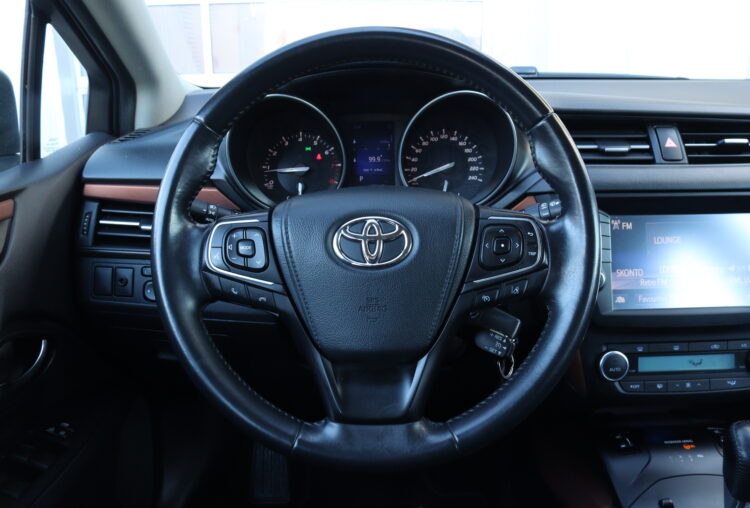Toyota Avensis Touring Sports