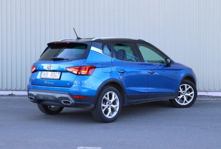SEAT Arona FR
