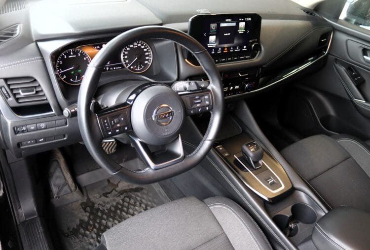 Nissan Qashqai N-Connecta AT