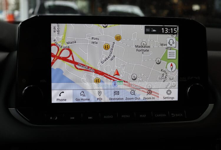 Nissan Qashqai N-Connecta AT