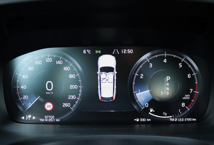 VOLVO V90 Cross Country