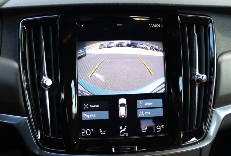 VOLVO V90 Cross Country