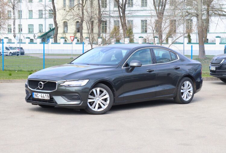 VOLVO S60 B3