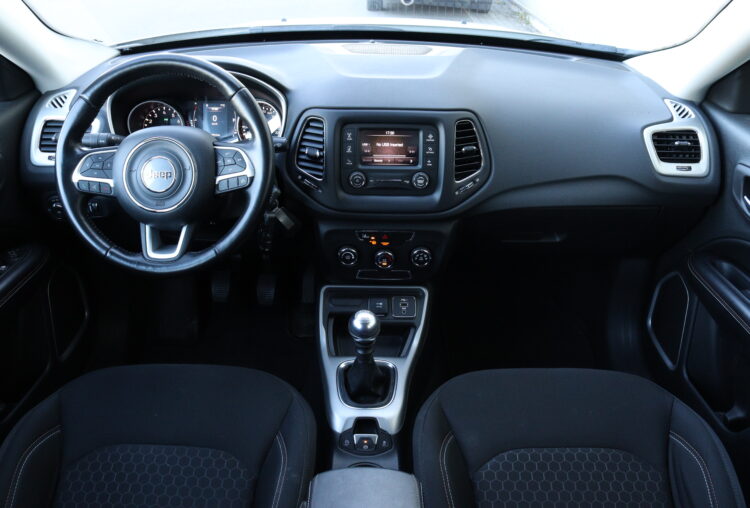 Jeep Compass Sport