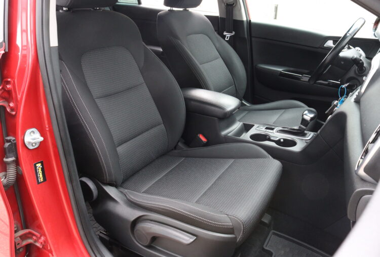 Kia Sportage EX