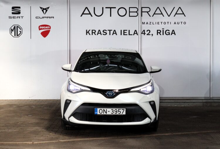 Toyota C-HR Hybrid Luxury