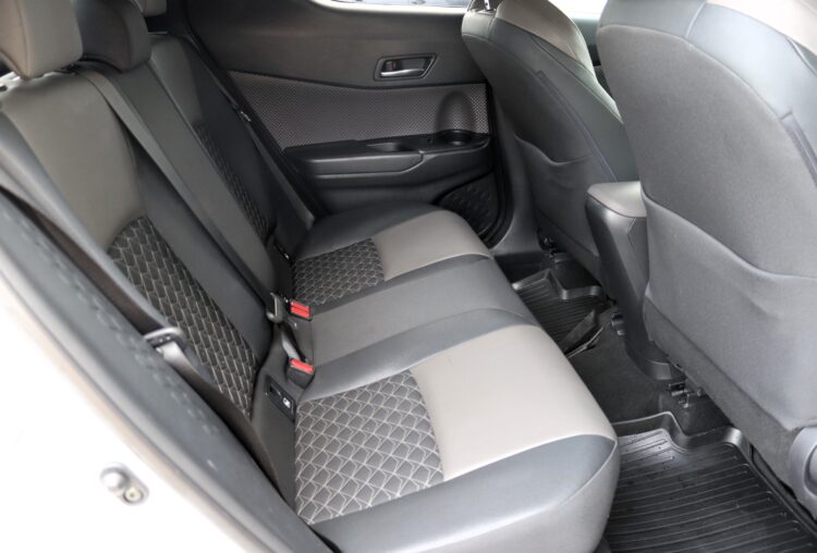 Toyota C-HR Hybrid Luxury