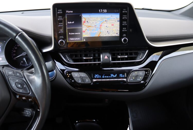 Toyota C-HR Hybrid Luxury