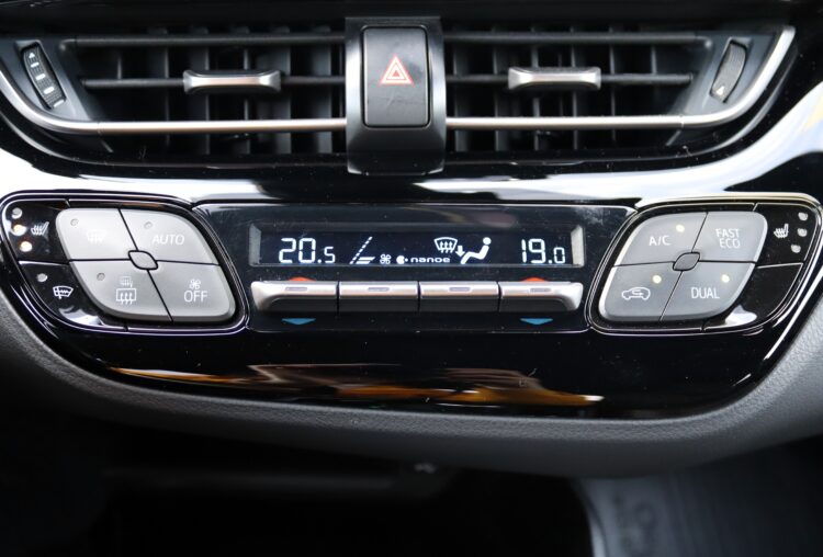 Toyota C-HR Hybrid Luxury