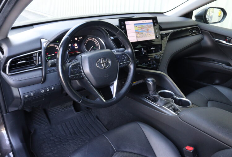 Toyota Camry Hybrid Executive