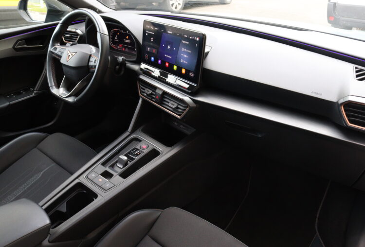 CUPRA Leon Sportstourer VZ1 245