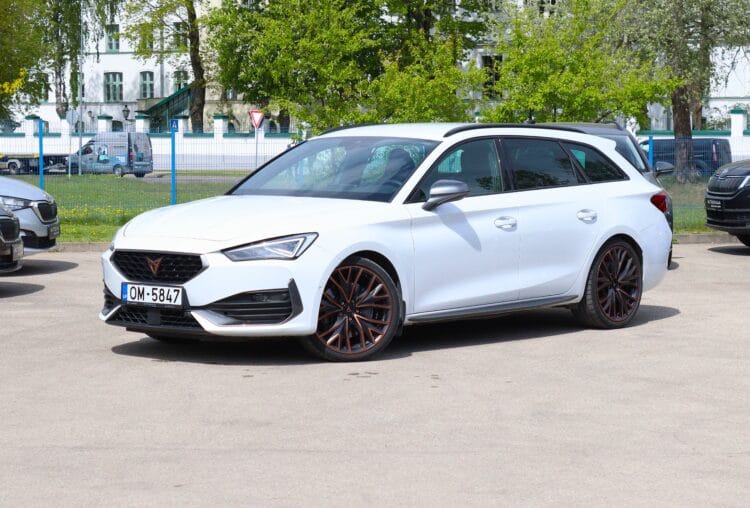 CUPRA Leon ST VZ310