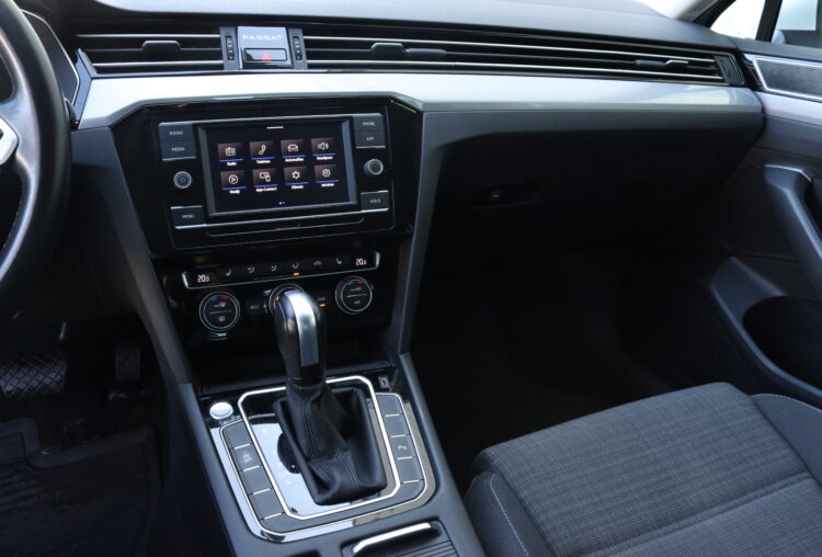 VW Passat B8 Business