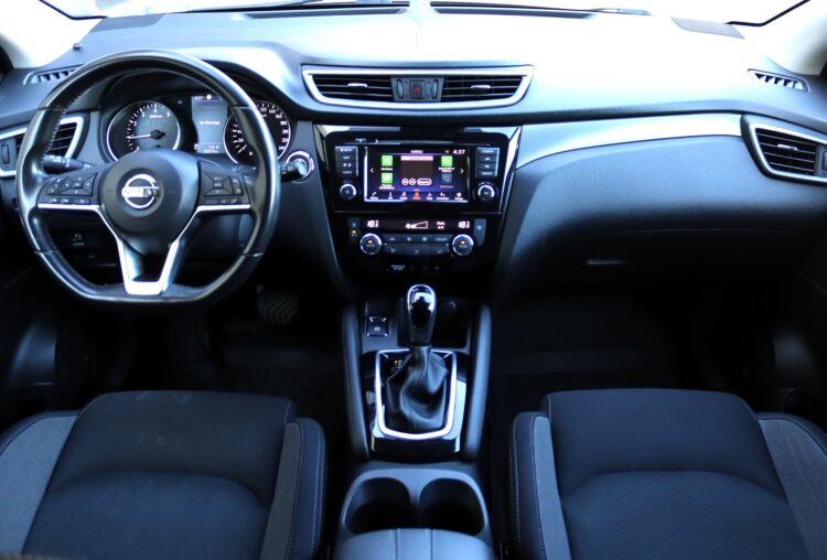 Nissan Qashqai N-Connecta AT