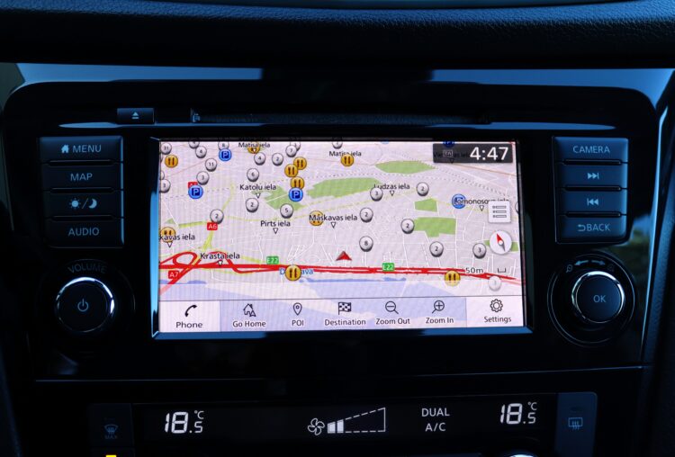 Nissan Qashqai N-Connecta AT