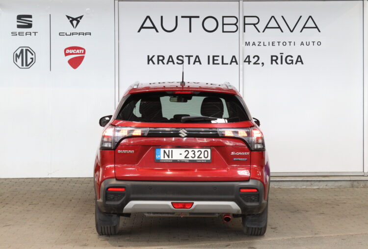Suzuki S-Cross Hybrid