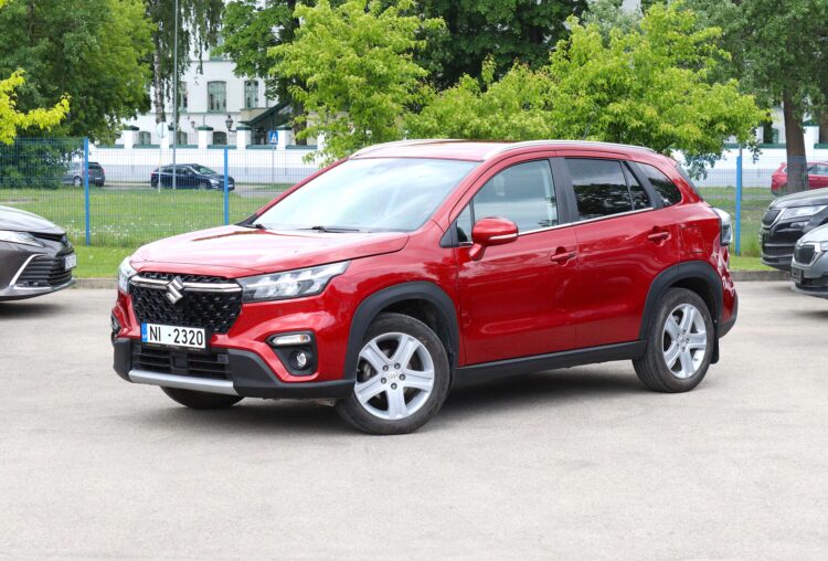 Suzuki S-Cross Hybrid