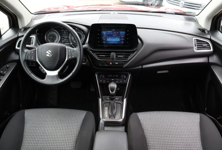 Suzuki S-Cross Hybrid