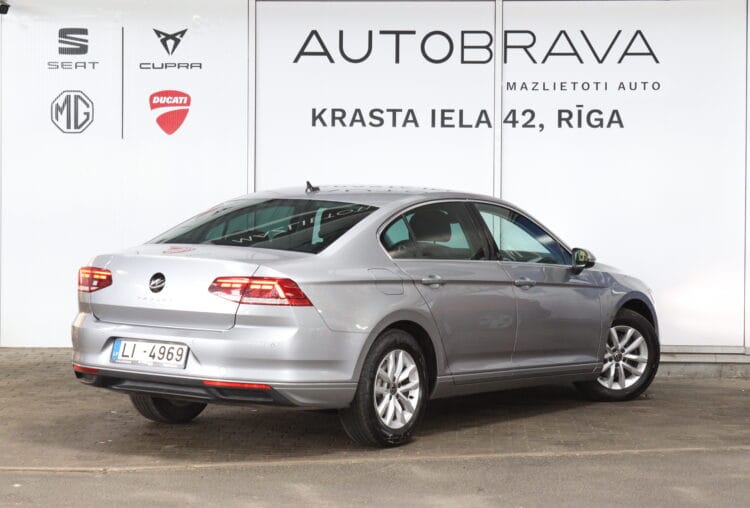 VW Passat B8 Business