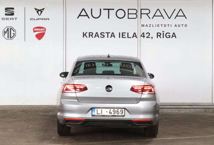 VW Passat B8 Business