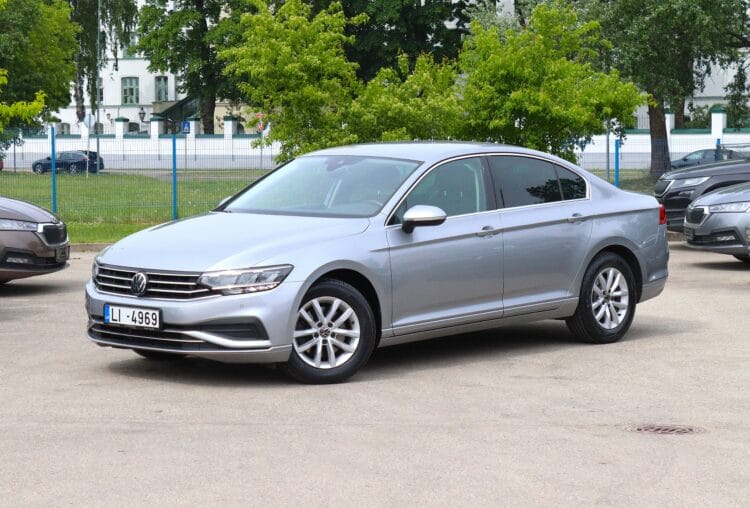 VW Passat B8 Business