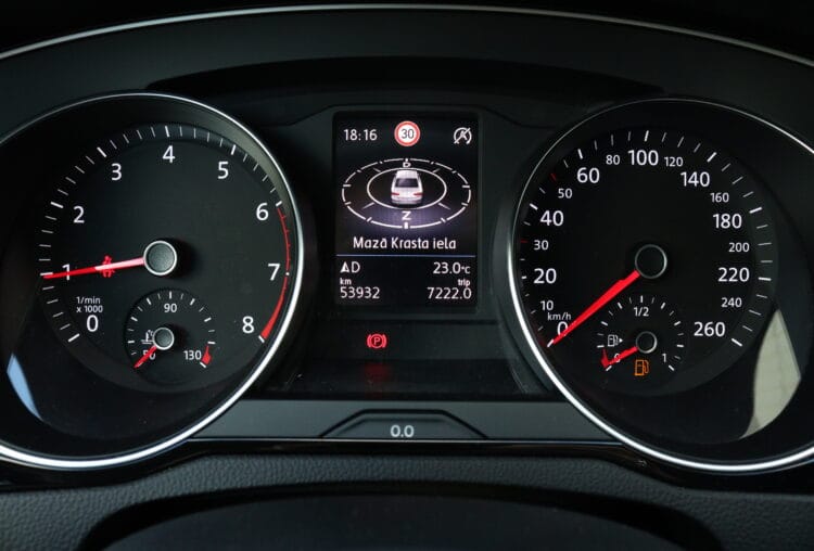 VW Passat B8 Business