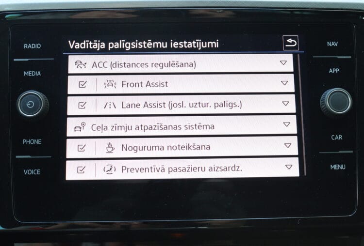 VW Passat B8 Business