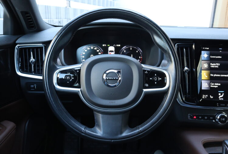 VOLVO V90 Cross Country AWD