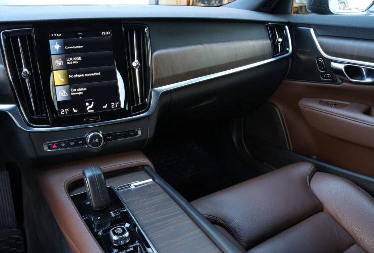 VOLVO V90 Cross Country AWD
