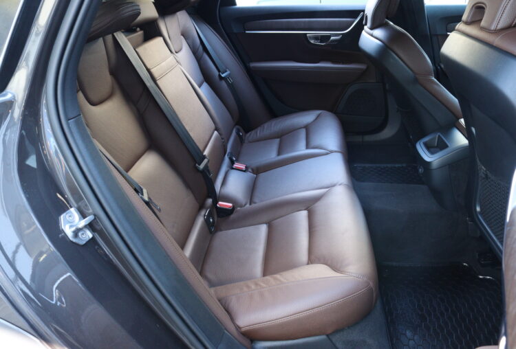 VOLVO V90 Cross Country AWD