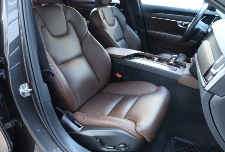 VOLVO V90 Cross Country AWD