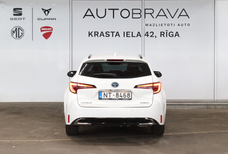 Toyota Corolla Hybrid Touring Sport