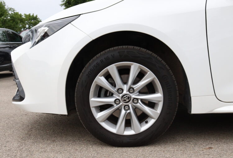 Toyota Corolla Hybrid Touring Sport