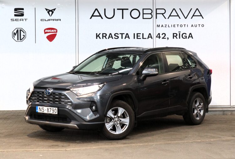 Toyota RAV4 Luxury Hybrid